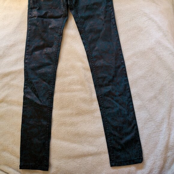 ALMOST FAMOUS Girl's Pants Jeans Skinny Coated 3 Always Fabulous Teal Black NWT - Picture 10 of 10